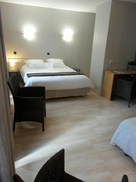 Hotel Du Lion D'Or Marmande Pokoj fotografie